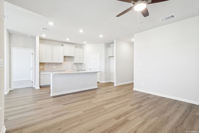 2803 Junction Bay, Converse, TX 78109