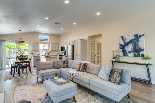 15081 Reynosa Dr, Rancho Murieta, CA 95683