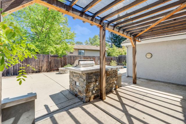 15081 Reynosa Dr, Rancho Murieta, CA 95683