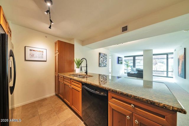 4808 N 24TH Street 427, Phoenix, AZ 85016