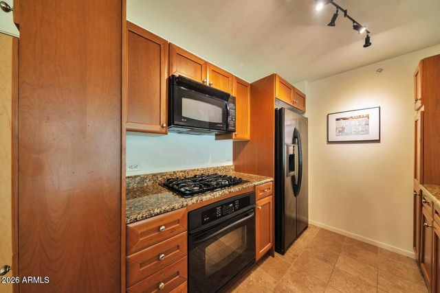 4808 N 24TH Street 427, Phoenix, AZ 85016