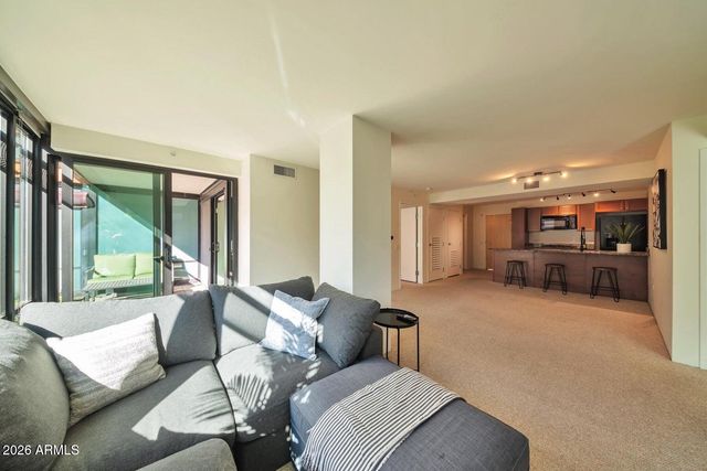 4808 N 24TH Street 427, Phoenix, AZ 85016