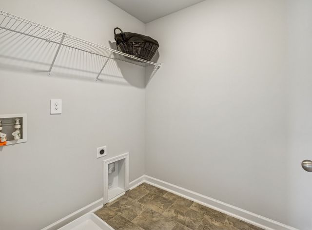 7193 Golden Way, White House, TN 37188