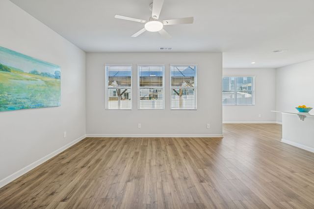 7193 Golden Way, White House, TN 37188