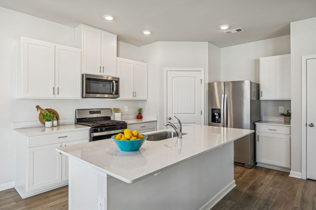 7193 Golden Way, White House, TN 37188