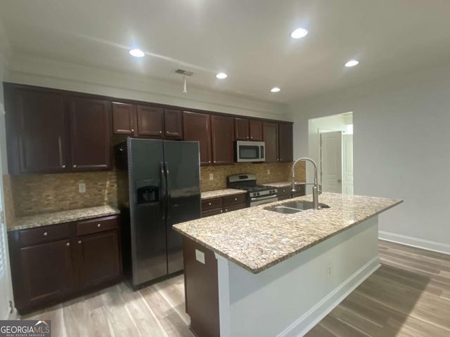 5620 Beaver Ridge Drive, Cumming, GA 30040