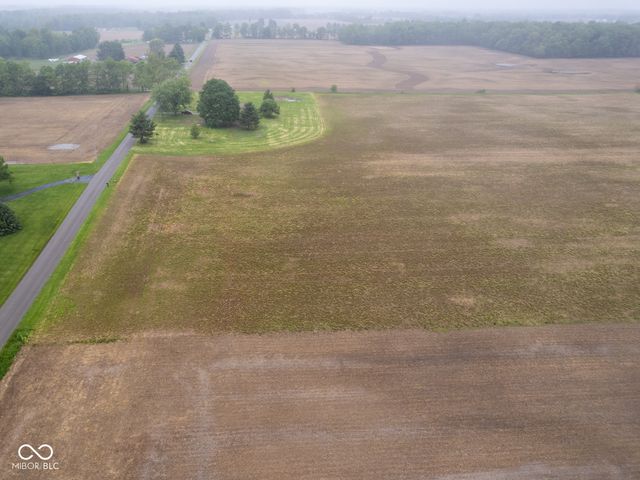 5555 S 200 E, Greenfield, IN 46140