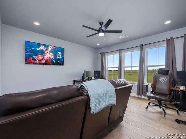 228 triple r, La Vernia, TX 78121
