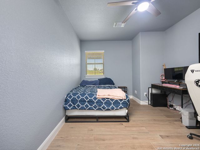 228 triple r, La Vernia, TX 78121