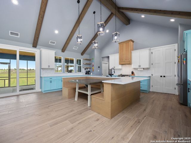 228 triple r, La Vernia, TX 78121