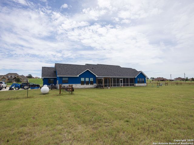 228 triple r, La Vernia, TX 78121