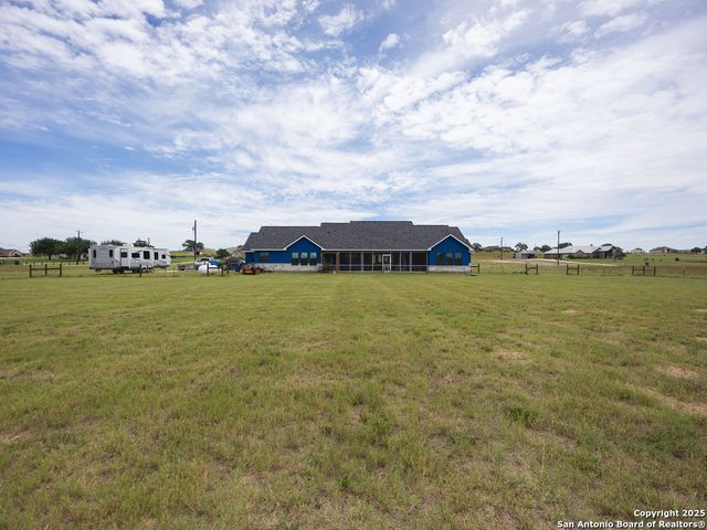 228 triple r, La Vernia, TX 78121