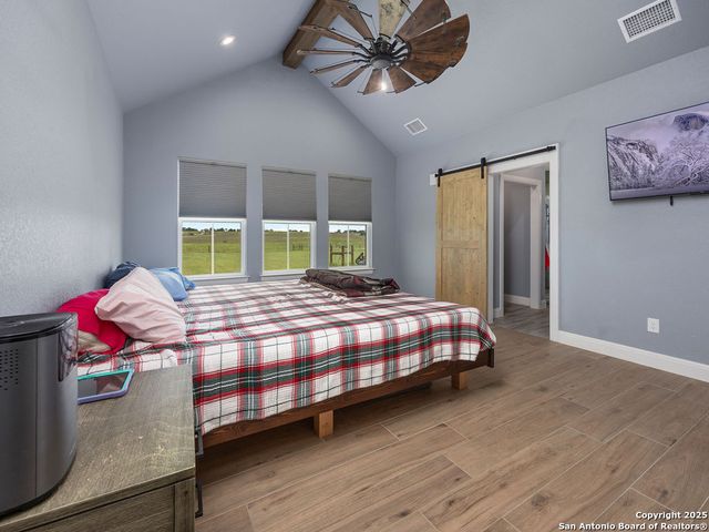 228 triple r, La Vernia, TX 78121