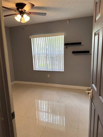 4925 NW 54th Avenue, Coconut Creek, FL 33073