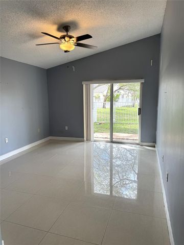 4925 NW 54th Avenue, Coconut Creek, FL 33073