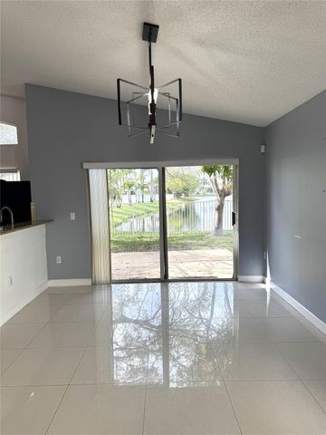 4925 NW 54th Avenue, Coconut Creek, FL 33073