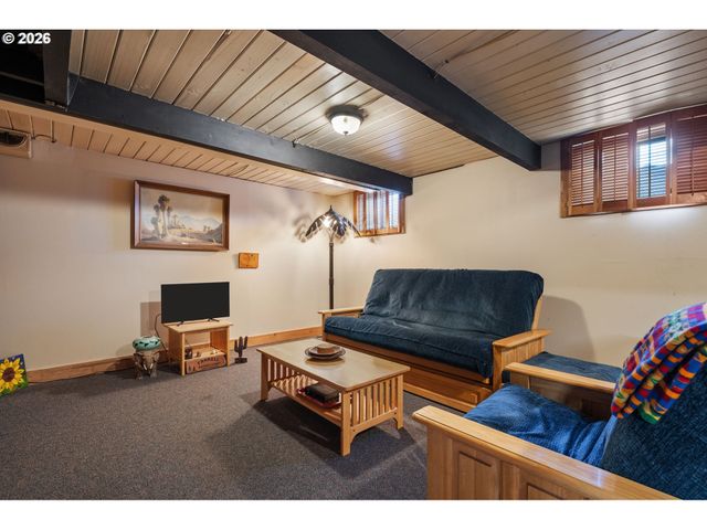 3720 Se 166TH Ave, Portland, OR 97236