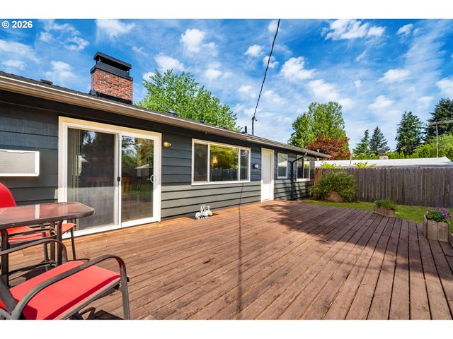 3720 Se 166TH Ave, Portland, OR 97236