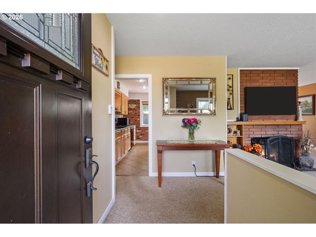 3720 Se 166TH Ave, Portland, OR 97236