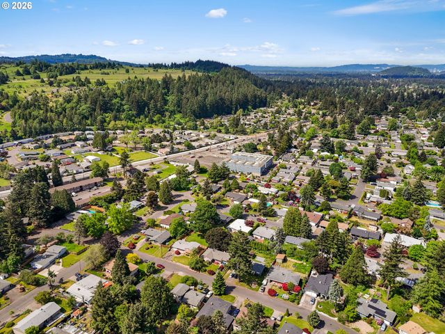 3720 Se 166TH Ave, Portland, OR 97236