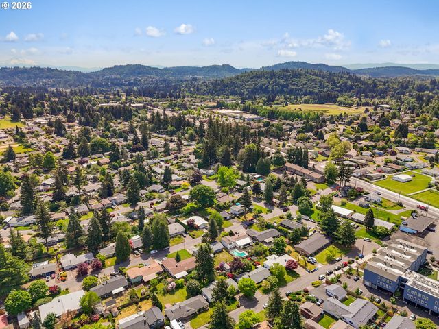 3720 Se 166TH Ave, Portland, OR 97236