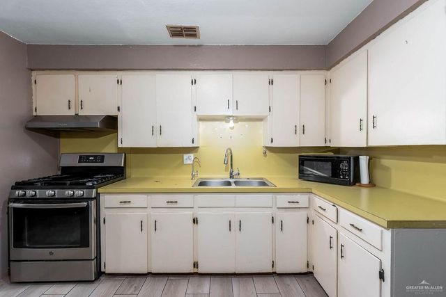 903 S 19th Avenue, Edinburg, TX 78539