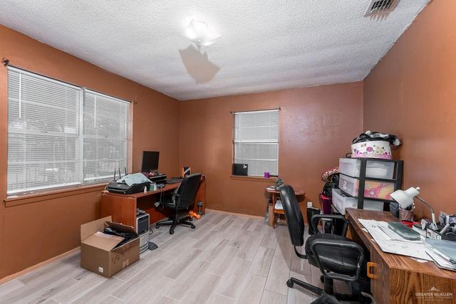 903 S 19th Avenue, Edinburg, TX 78539