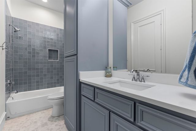 216 Creek Side Drive, Aledo, TX 76008