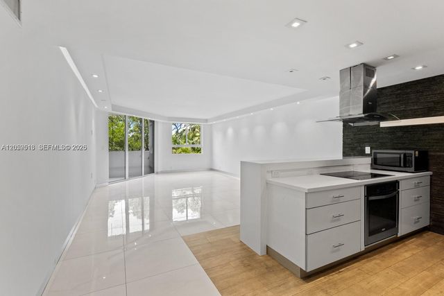 181 Crandon Blvd 207 207, Key Biscayne, FL 33149