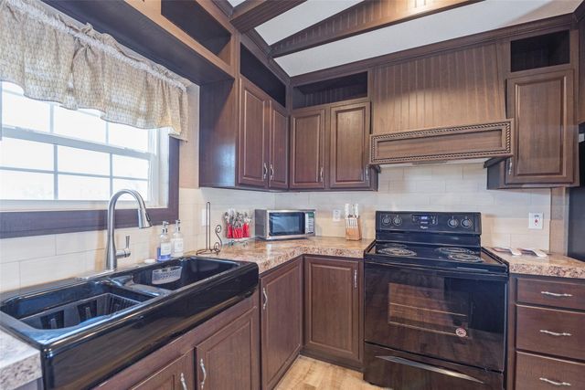 398 River Oaks Drive, Trinity, TX 75862