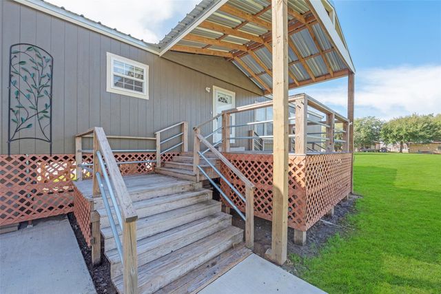 398 River Oaks Drive, Trinity, TX 75862