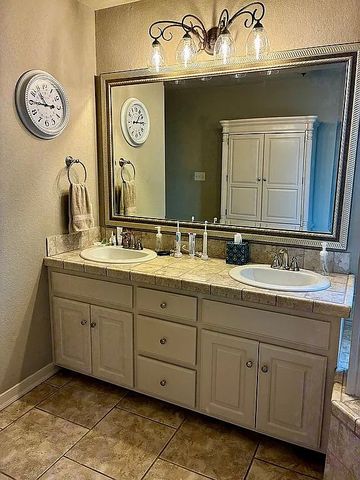 2479 Surtees Place, Fayetteville, AR 72704
