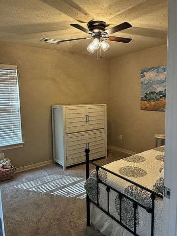 2479 Surtees Place, Fayetteville, AR 72704