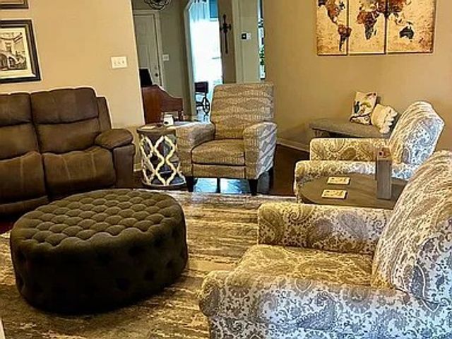 2479 Surtees Place, Fayetteville, AR 72704