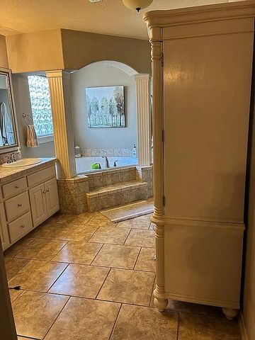 2479 Surtees Place, Fayetteville, AR 72704