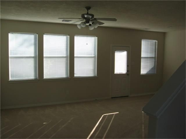 17154 Oakwood Chase Drive, Spring, TX 77379