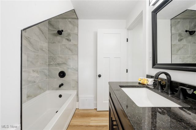 3750 Bainbridge Road, Cleveland Heights, OH 44118