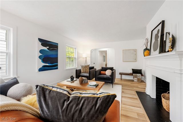 3750 Bainbridge Road, Cleveland Heights, OH 44118