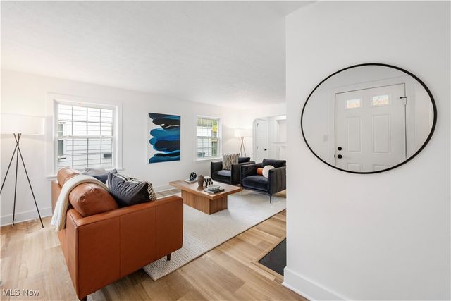 3750 Bainbridge Road, Cleveland Heights, OH 44118