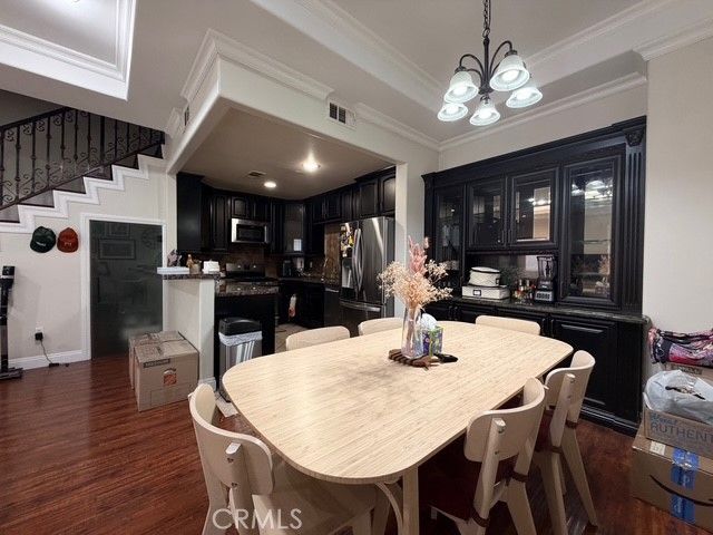 631 E Magnolia 103, Burbank, CA 91501
