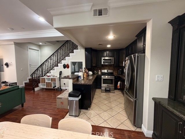 631 E Magnolia 103, Burbank, CA 91501
