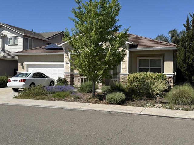 2859 Sierra Gold Ct, Riverbank, CA 95367