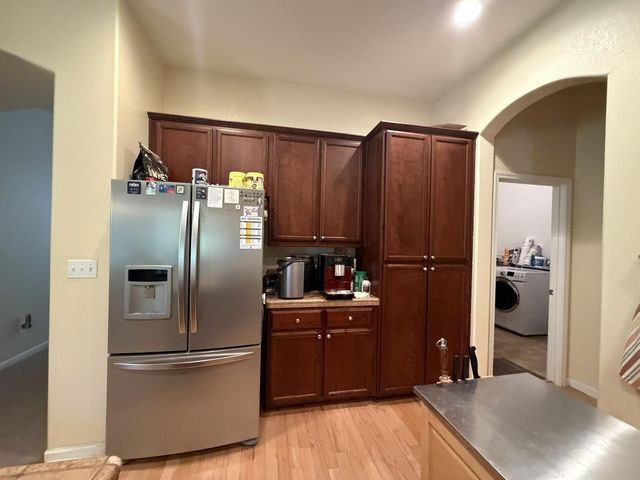 2859 Sierra Gold Ct, Riverbank, CA 95367