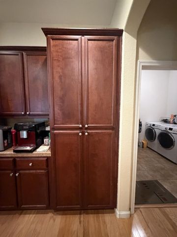 2859 Sierra Gold Ct, Riverbank, CA 95367