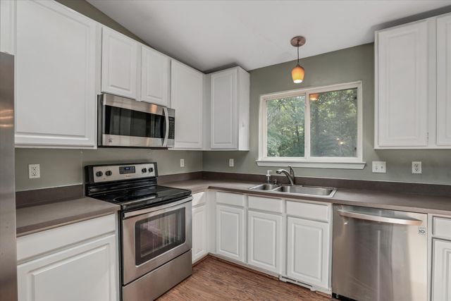 6751 Maplelawn Drive, Ypsilanti, MI 48197