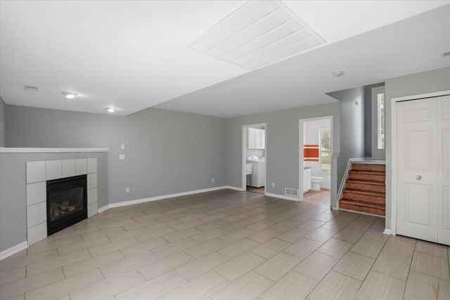 6751 Maplelawn Drive, Ypsilanti, MI 48197