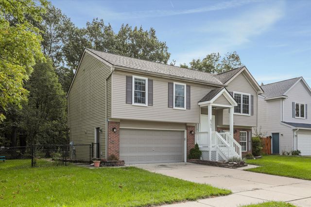 6751 Maplelawn Drive, Ypsilanti, MI 48197