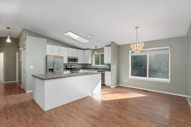 6751 Maplelawn Drive, Ypsilanti, MI 48197
