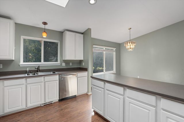 6751 Maplelawn Drive, Ypsilanti, MI 48197