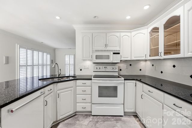 10012 Brass Eagle Lane, Charlotte, NC 28210